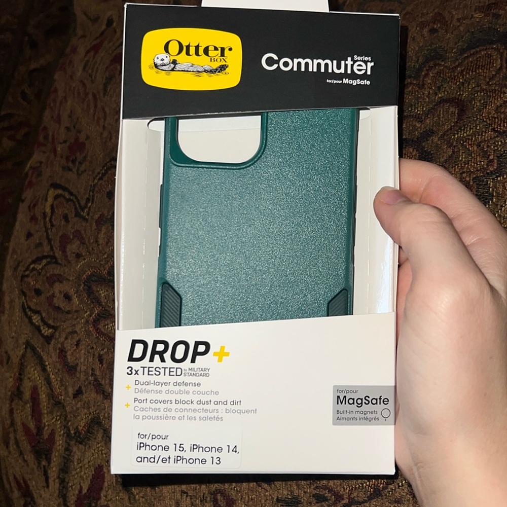 Camo green, emerald, otter box phone case for iPhones 15,14, and 13. MagSafe